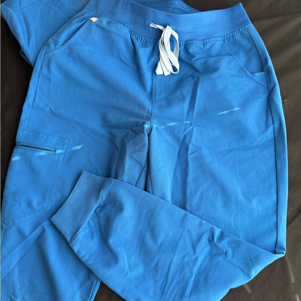 Figs High Waisted Zamora Joggers Scrub Pants, size M petite